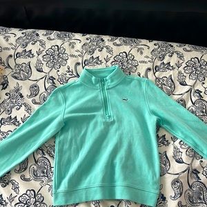 Vineyard Vine girls lightweight sweater